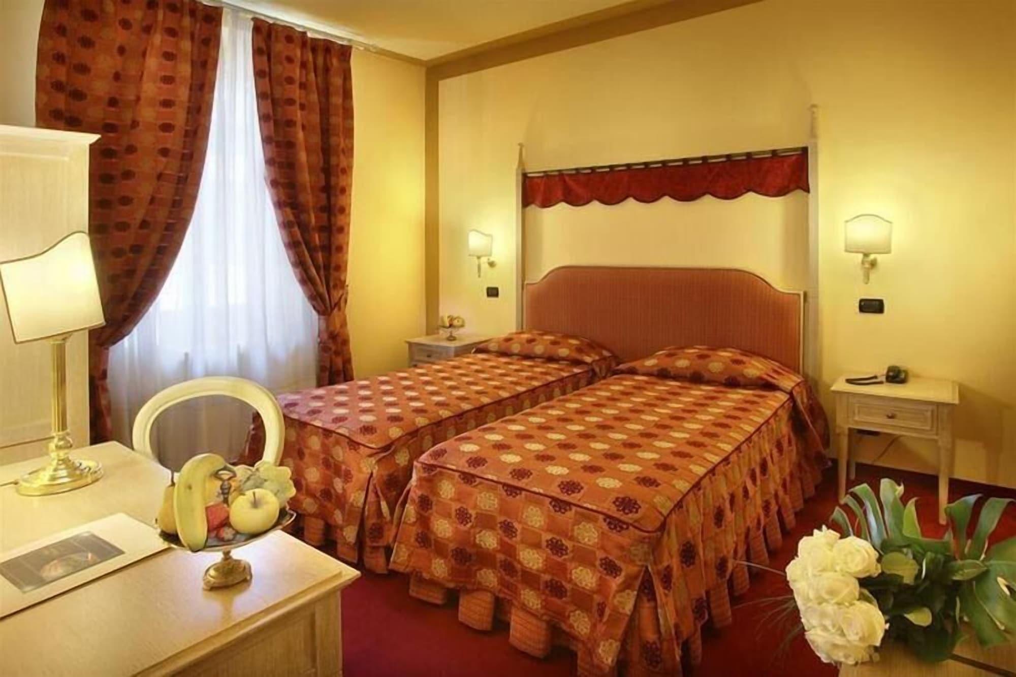 Hotel Manzoni Wellness&Spa Montecatini Terme Bagian luar foto